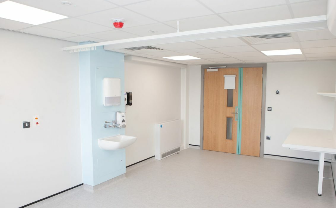 Photograph of a clinic room at Hollinswood House in Telford,